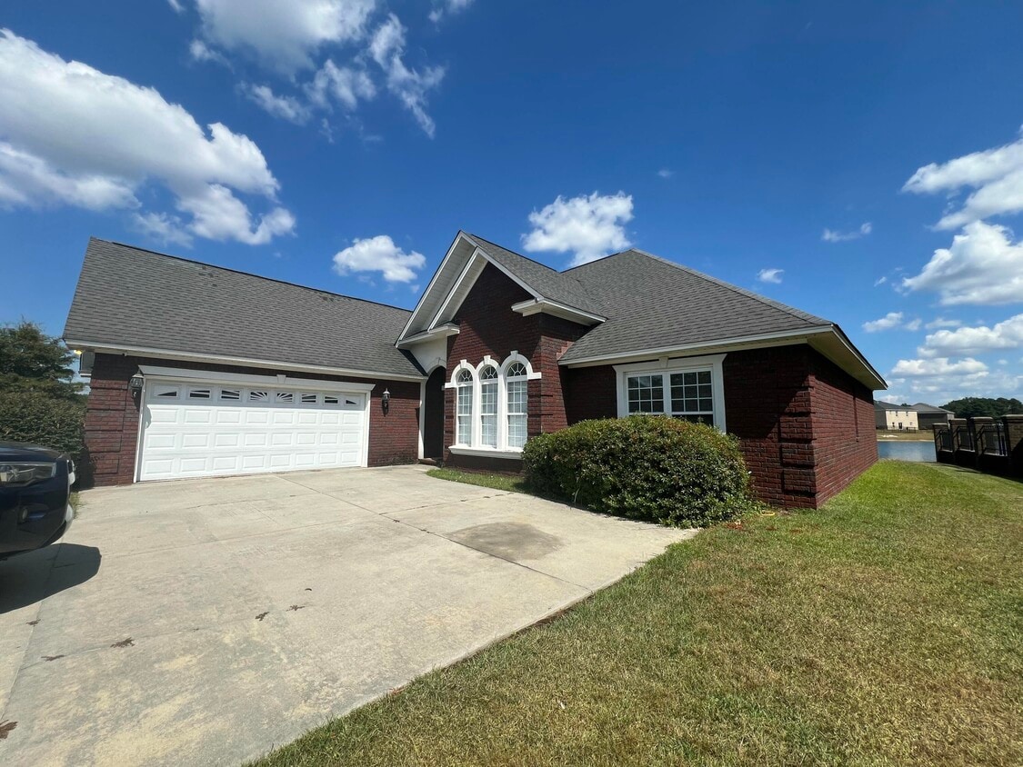 Primary Photo - 2105 Harborview Dr