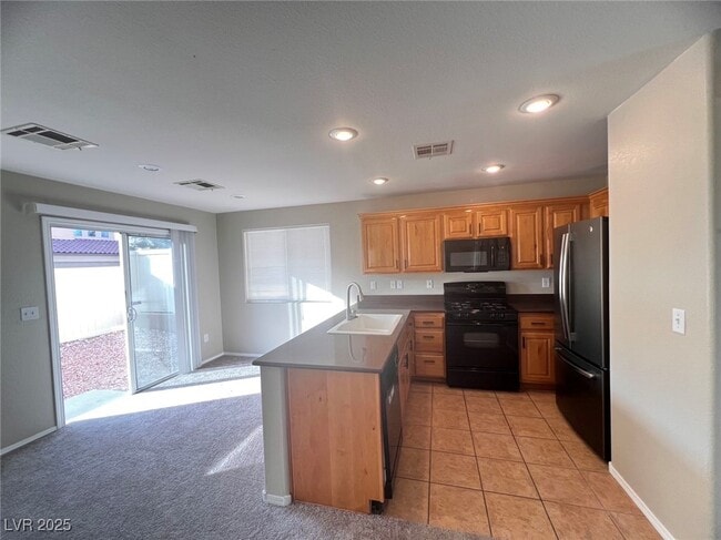 Building Photo - 5760 Rose Tiara Dr