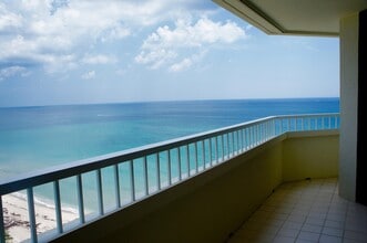 Building Photo - 5070 N Ocean Dr