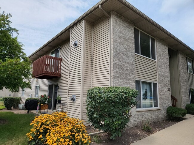 Building Photo - 500 Westwood Ct