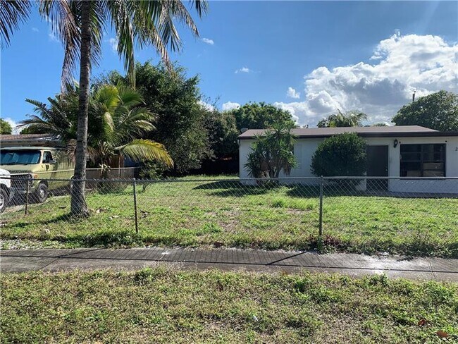 Foto del edificio - 2206 SW 5th St