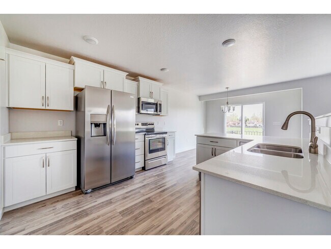 Building Photo - 523 W 1520 S
