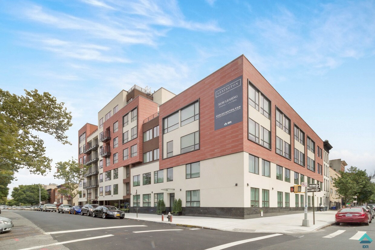 Primary Photo - 420 Lexington Ave