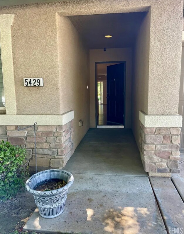 Foto del edificio - 5429 White Wheat Ave