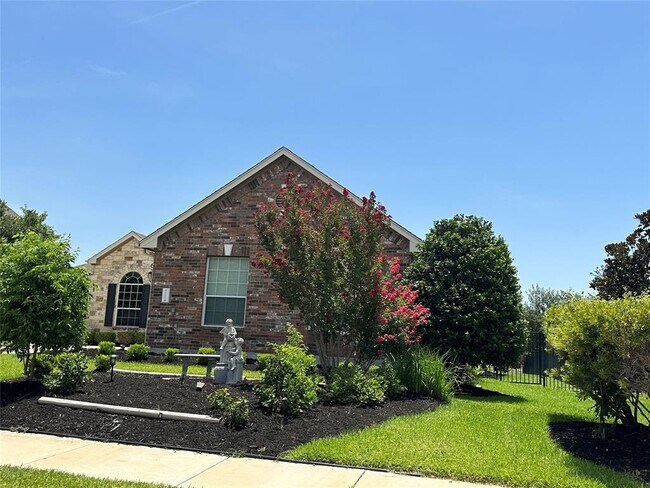 Building Photo - 4112 Grand Vista Cir