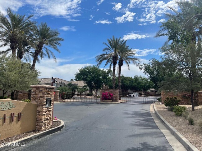 Foto del edificio - 6984 W Monona Dr