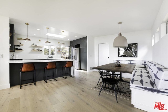 Foto del edificio - 2935 Hollyridge Dr