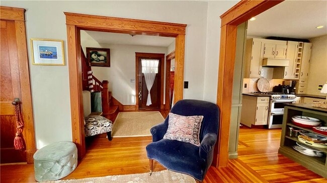 Building Photo - 11 White St