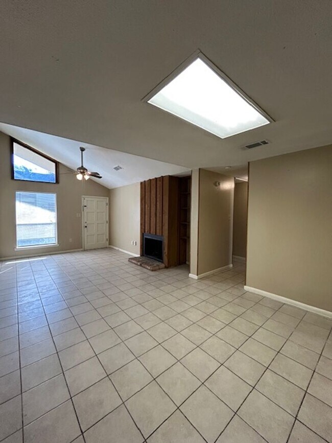 Building Photo - 12784 Brogdon Ln