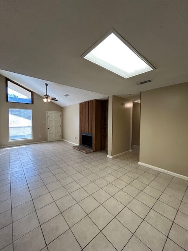 Building Photo - 12784 Brogdon Ln