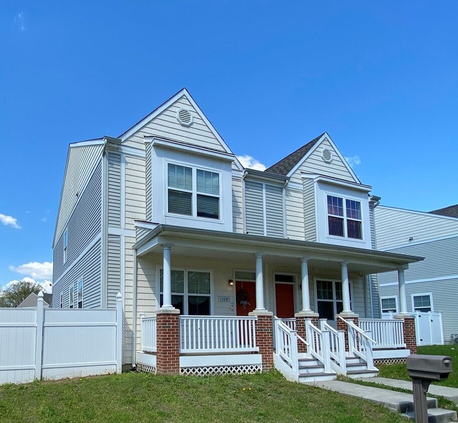 Primary Photo - 1104 Culhane St