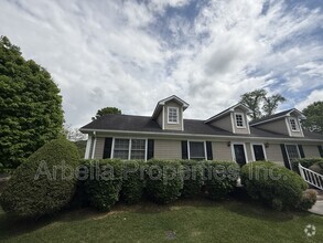Building Photo - 115 Rowe Ln