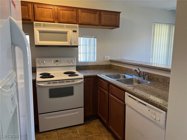 Foto del edificio - 2111 Sealion Dr