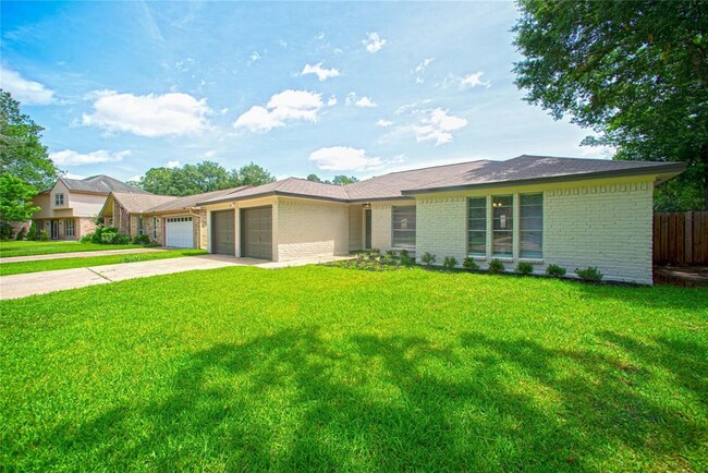 Building Photo - 17110 Telegraph Creek Dr