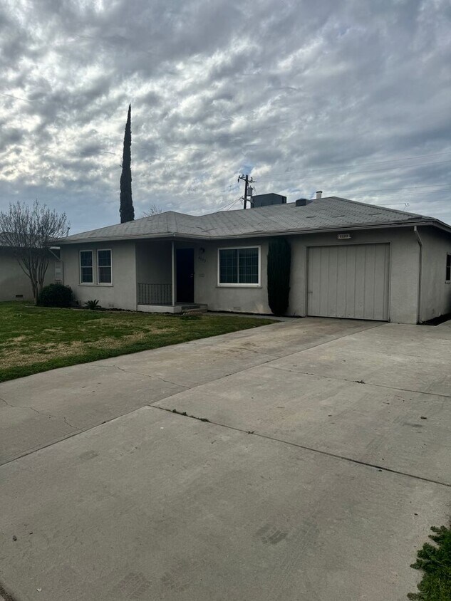 Foto del edificio - Single Family Home