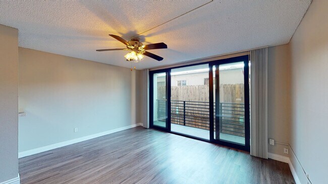 Surfcaster Apartments