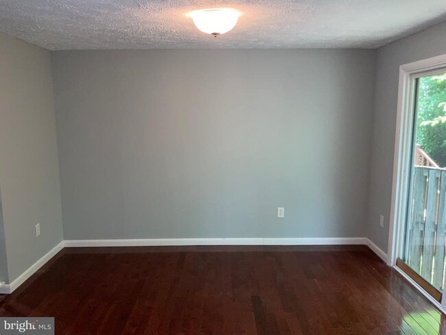 Building Photo - 7827 Havenside Terrace