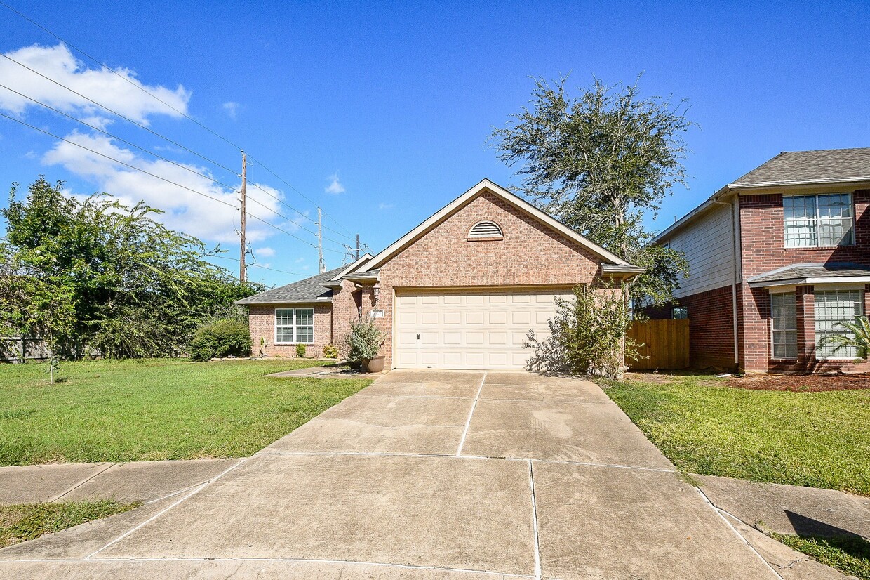 Foto principal - 3626 Stratford Town Ln