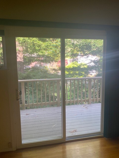 Photo - 1520 Summit Rd House