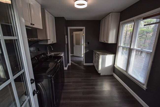 Foto del edificio - 5572 Nix Rd