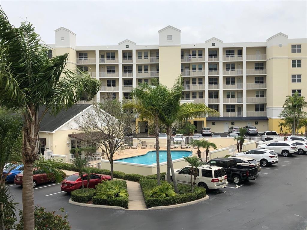Primary Photo - 1200 Country Club Dr