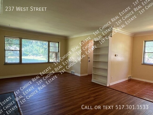 Building Photo - 237 West St