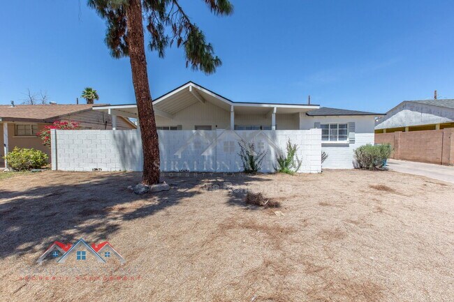 Photo - 2912 W Butler Dr House