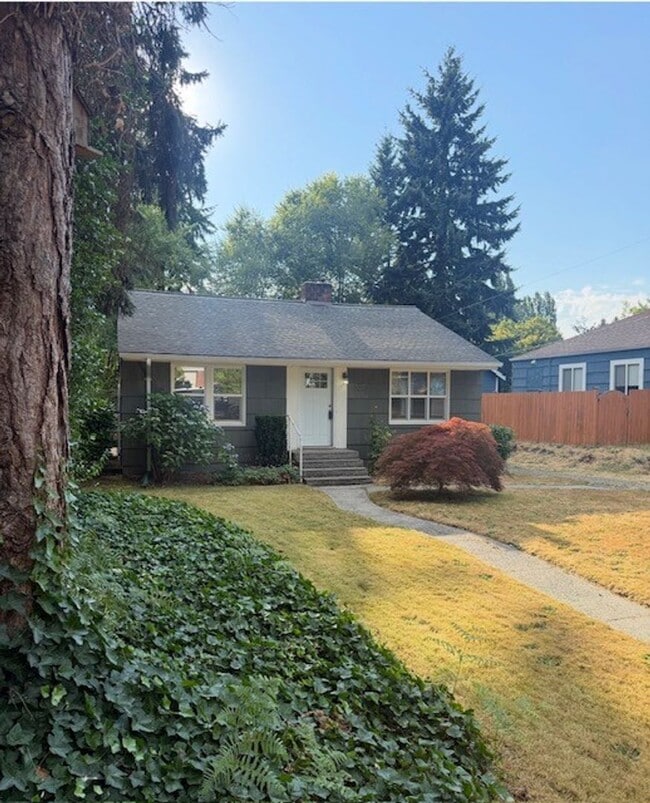 Building Photo - 11307 15th Ave NE