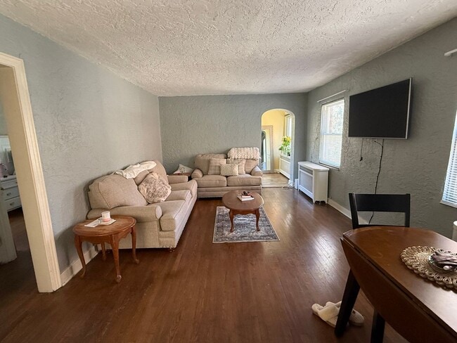 Foto del edificio - 3870 Beechwood Blvd