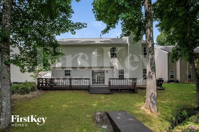 Foto del edificio - 7526 Lullwater Cove