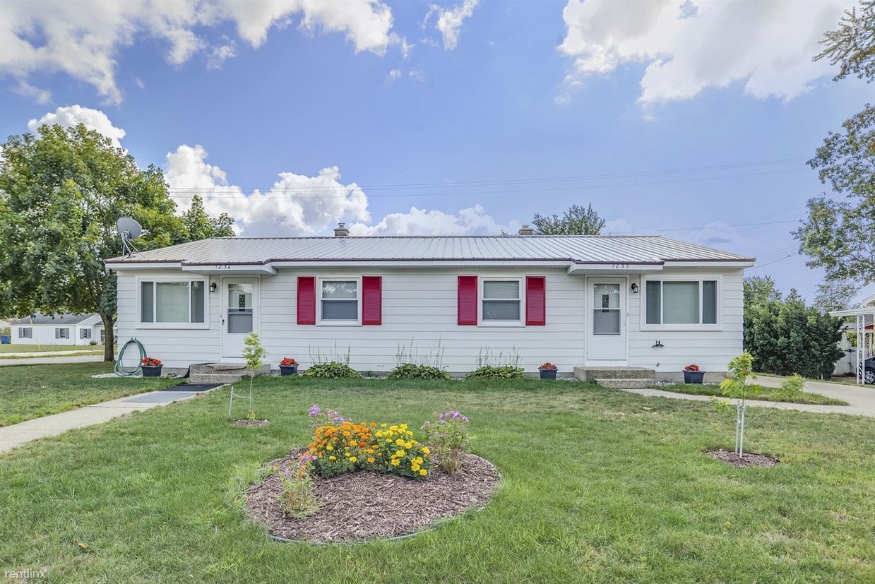 1032 48th St SE, Kentwood, MI 49508 House Rental in Kentwood, MI