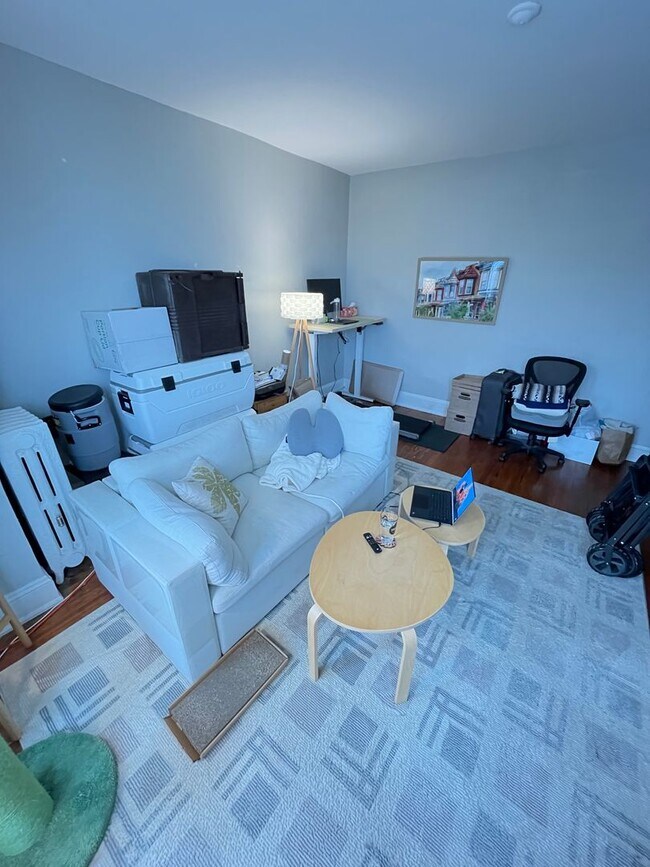 Foto del edificio - 3006 Guilford Ave