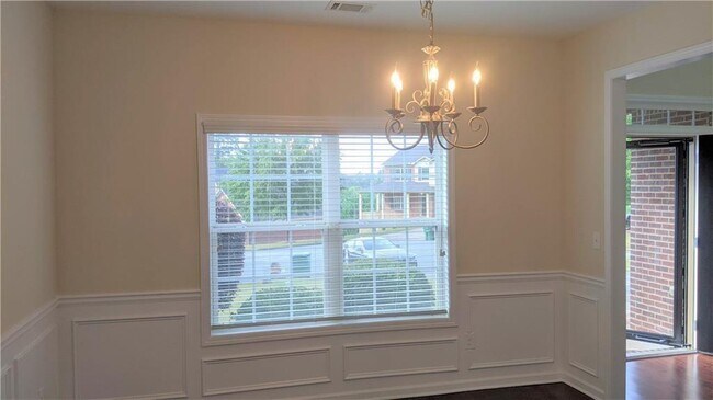 Building Photo - 887 Williams View Ct NW
