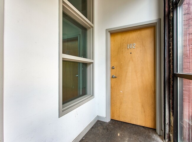 Building Photo - Jackson Street Lofts