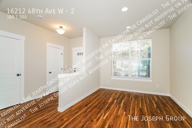 Foto del edificio - 16212 48th Ave W