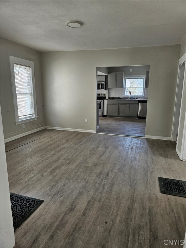 Foto del edificio - 111 Abell Ave