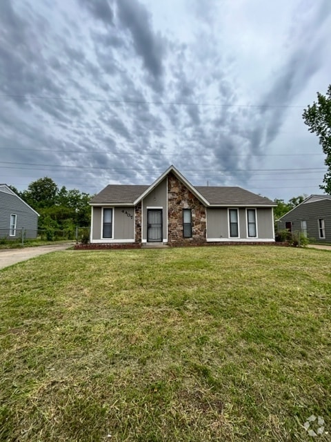 Building Photo - 4407 Howardcrest Dr