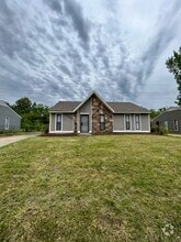 Building Photo - 4407 Howardcrest Dr