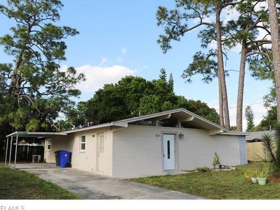 Primary Photo - 1661 Newport Ct, Fort Myers, FL 33907