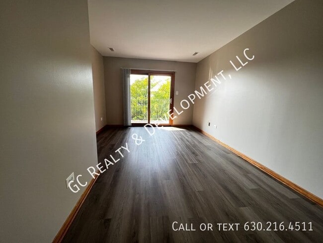Building Photo - 13419 S Brandon Ave
