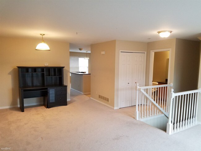 Building Photo - 3011 Barclay Way