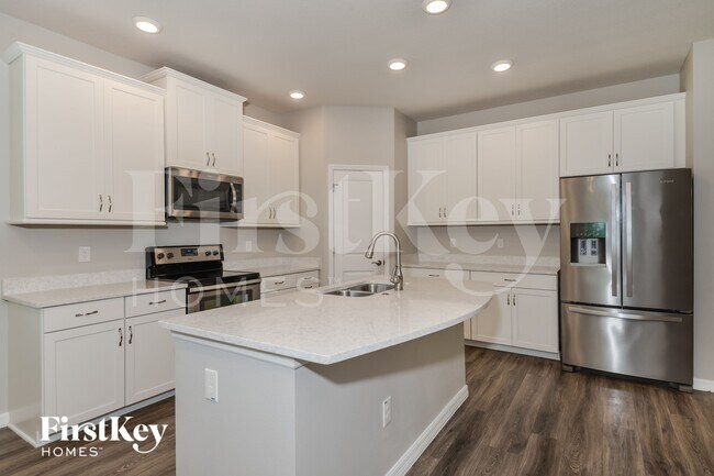 Foto del edificio - 6117 Oak Mill Terrace