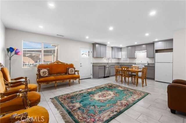 Foto del edificio - 8548 Boyson St