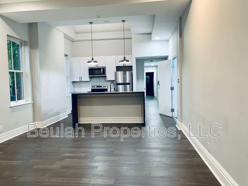 Foto principal - 1627 Carroll St