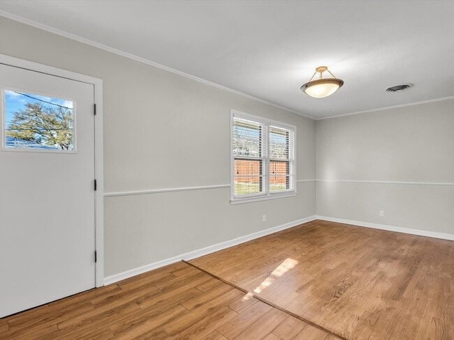 Foto del edificio - 3404 Cromart Ave