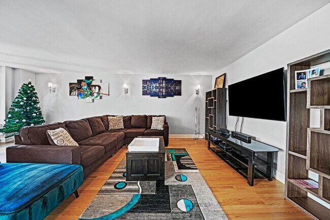 Foto del edificio - 3150 N Lake Shore Dr