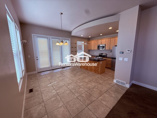Building Photo - 7535 Vinci Pl