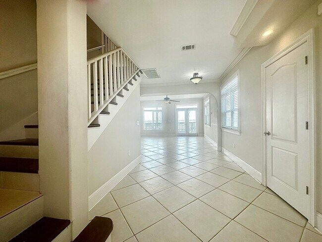 Building Photo - Ahoy Matey You Have Found Your 3br/2.5ba T...