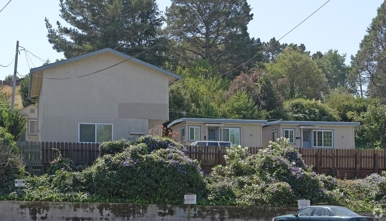 Primary Photo - 4094 La Colina Rd
