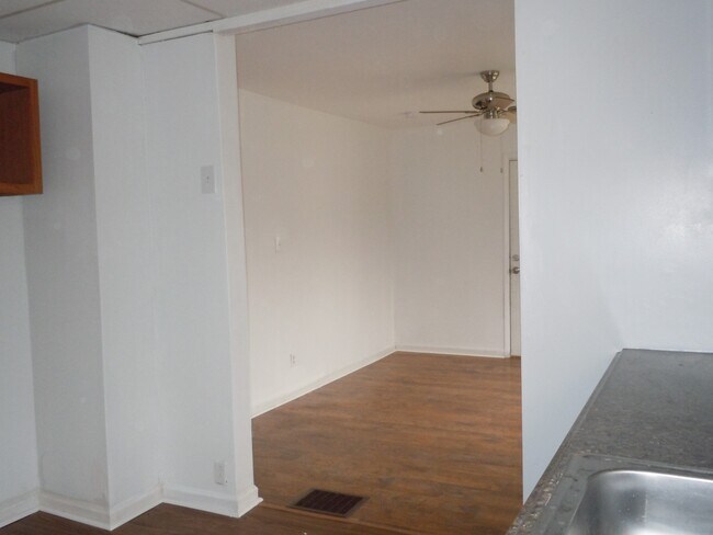 Foto del edificio - 319 Pine St